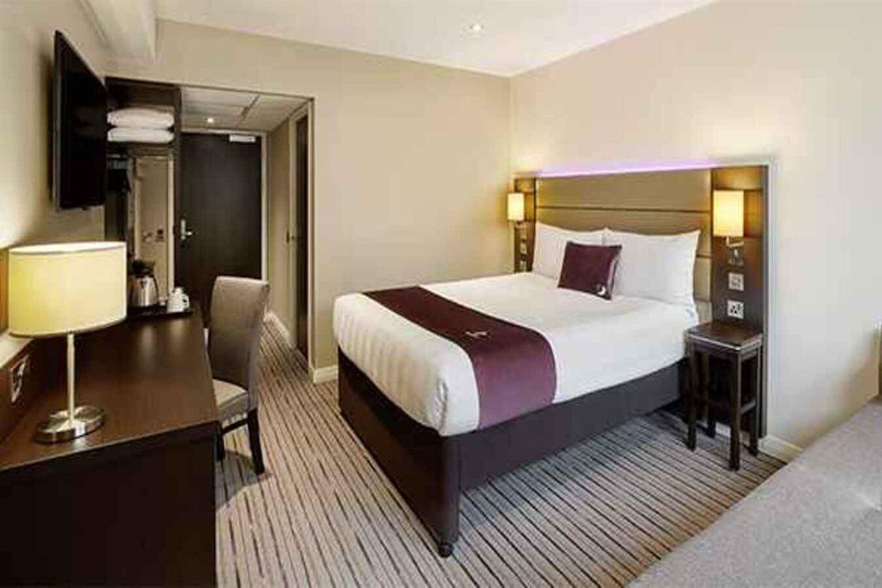 Premier Inn Premier Inn Saffron Walden Bagian luar foto